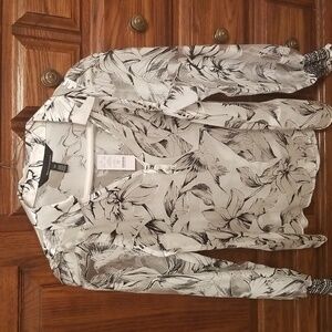 White House Black Market top,size XS